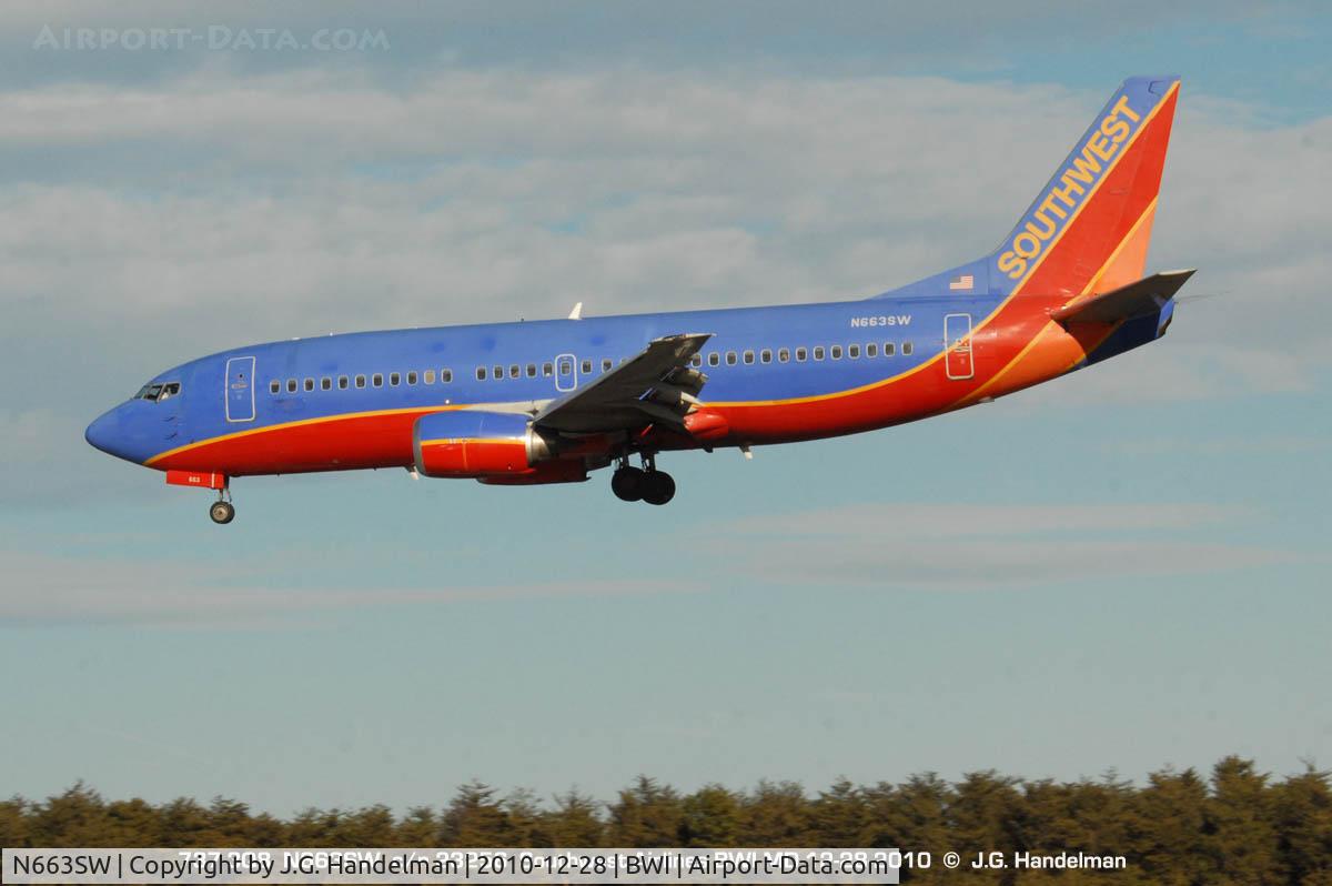 N663SW, 1985 Boeing 737-3Q8 C/N 23256, On final to 33L @ BWI