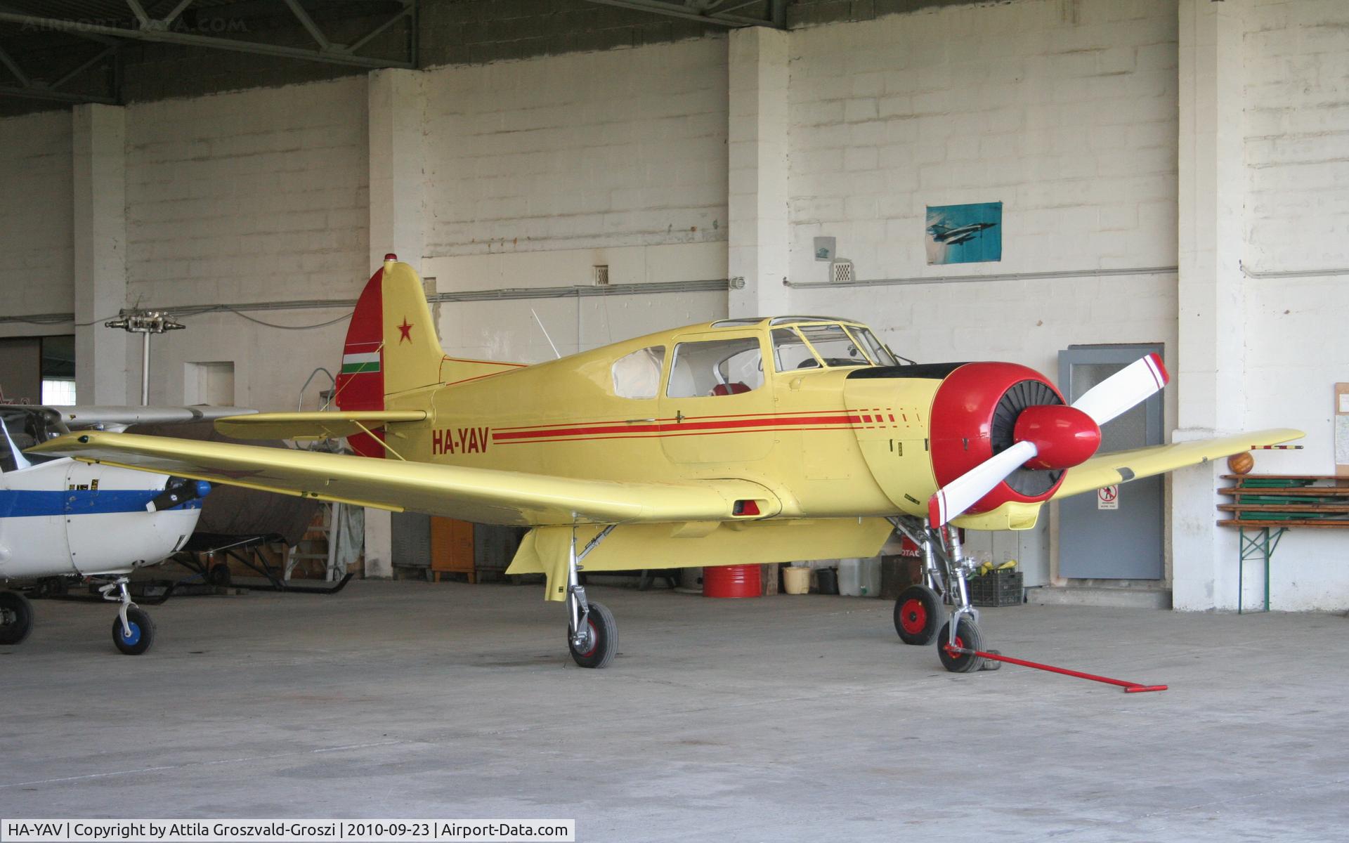 HA-YAV, 1981 Yakovlev Yak-18T C/N 22202047817, Györszentiván-Böny Airfield