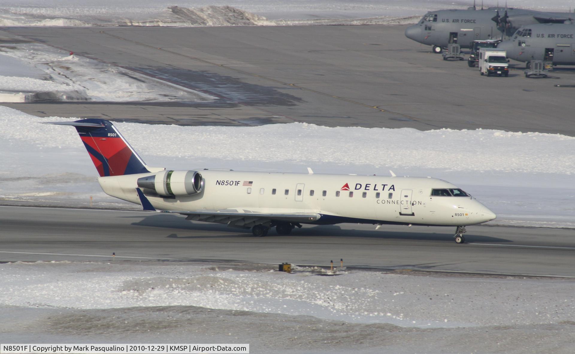 N8501F, 2001 Bombardier CRJ-200LR (CL-600-2B19) C/N 7501, CL-600-2B19