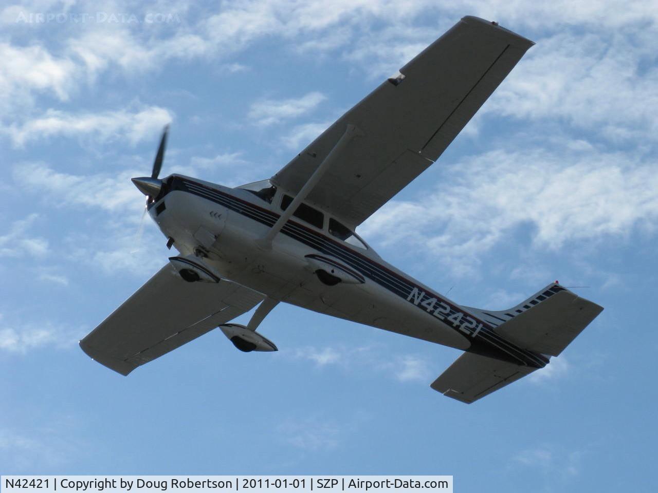 N42421, 1968 Cessna 182L Skylane C/N 18259011, 1968 Cessna 182L SKYLANE, STOL Mod, Continental O-470-S 230 Hp, takeoff climb Rwy 04