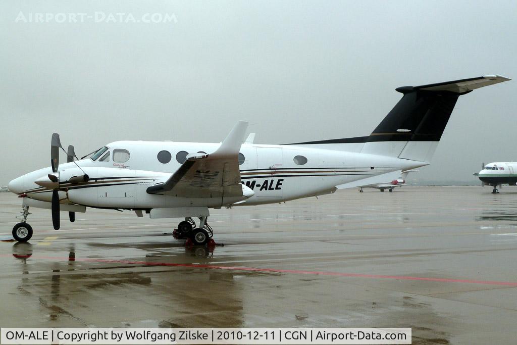 OM-ALE, 2007 Raytheon B200 Super King Air C/N BB-1975, visitor