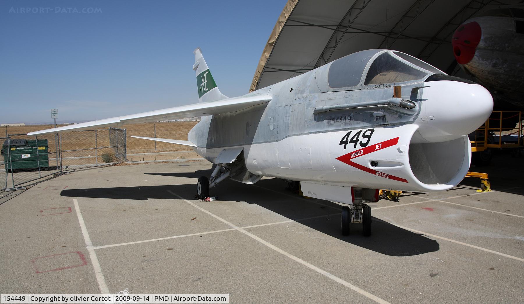 154449, LTV A-7B Corsair II C/N B-089, New markings for this old Corsair ?