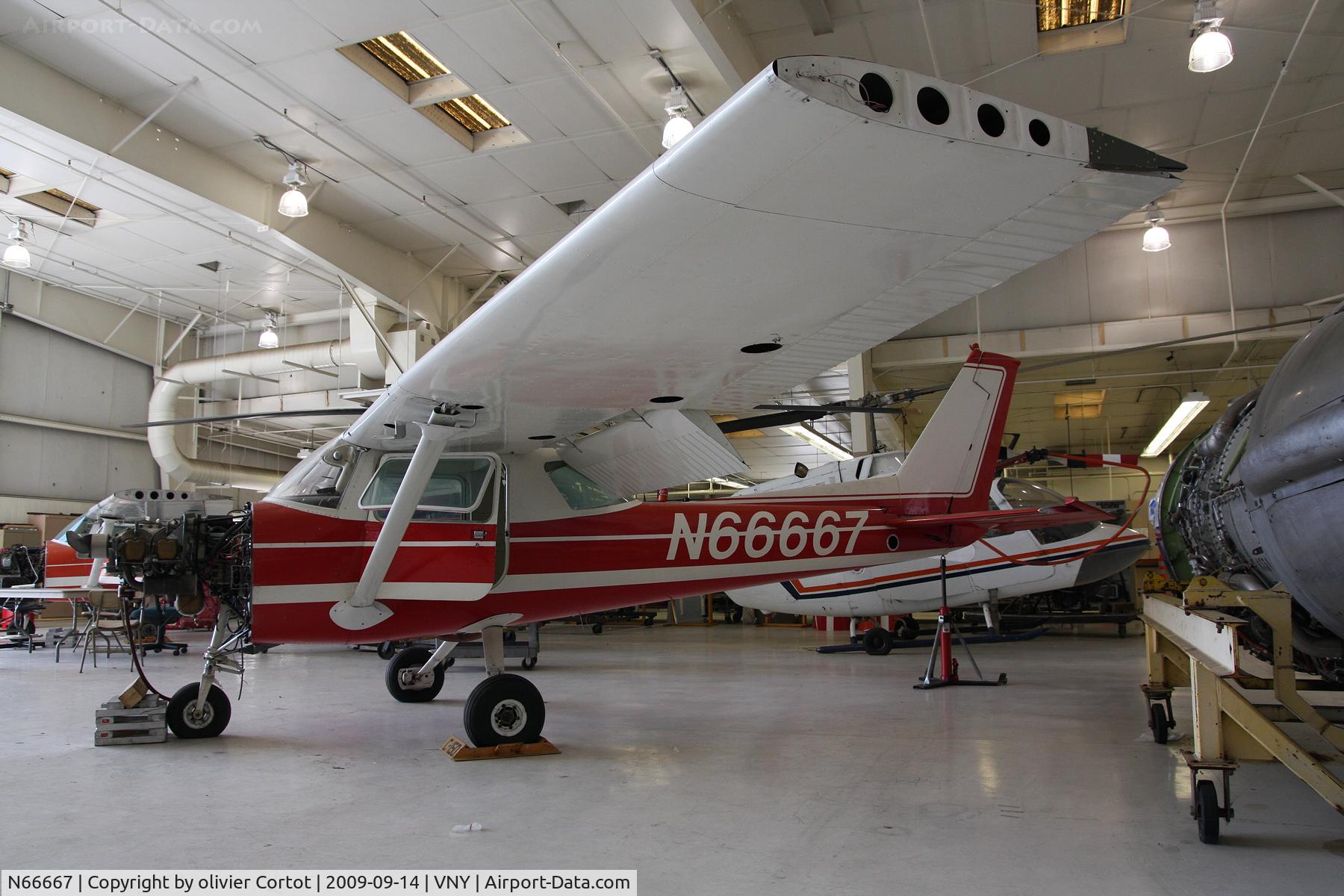 N66667, 1974 Cessna 150M C/N 15076195, Van Nuys airport