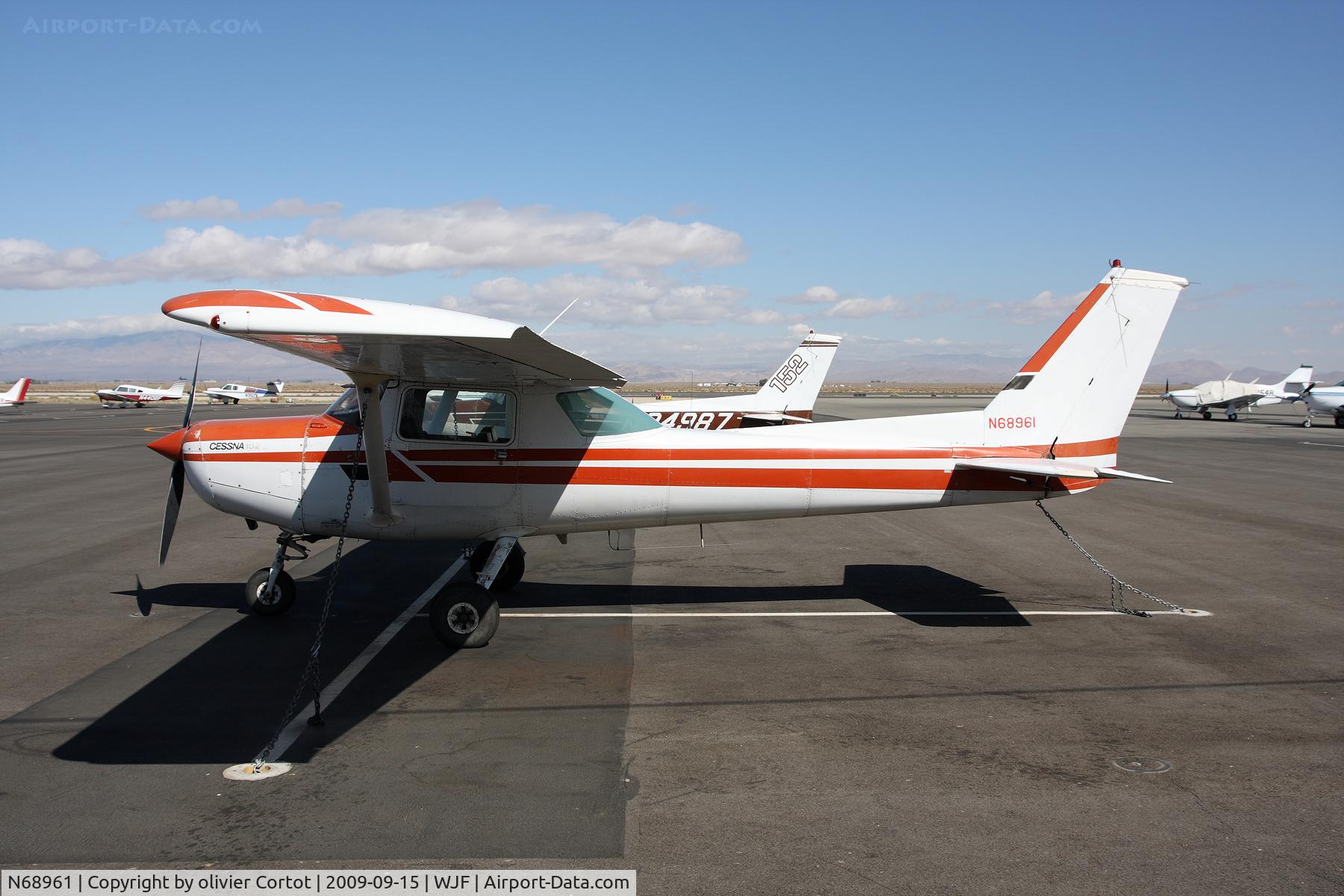 N68961, 1978 Cessna 152 C/N 15282416, Lancaster, CA