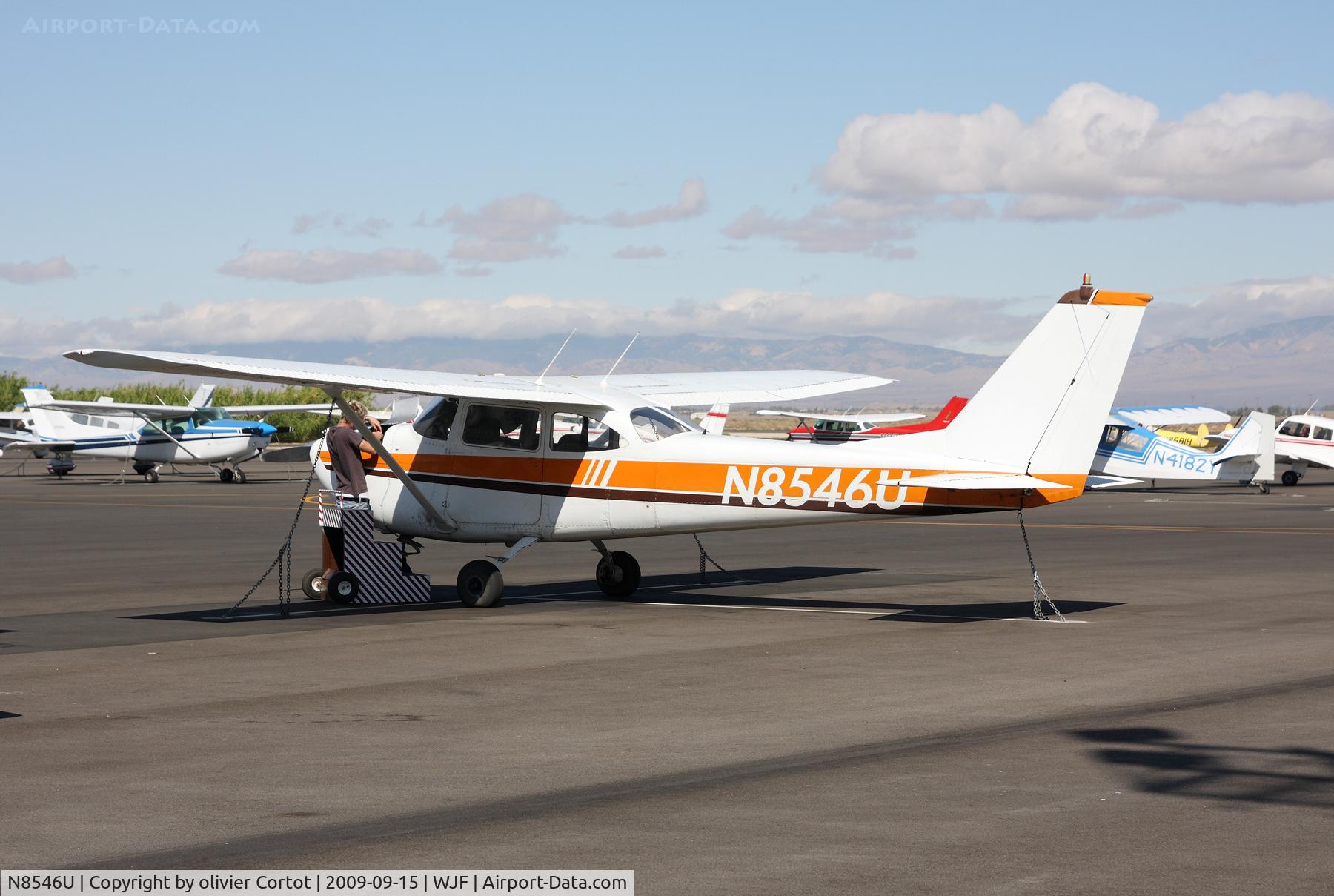 N8546U, 1964 Cessna 172F C/N 17252446, Lancaster airport