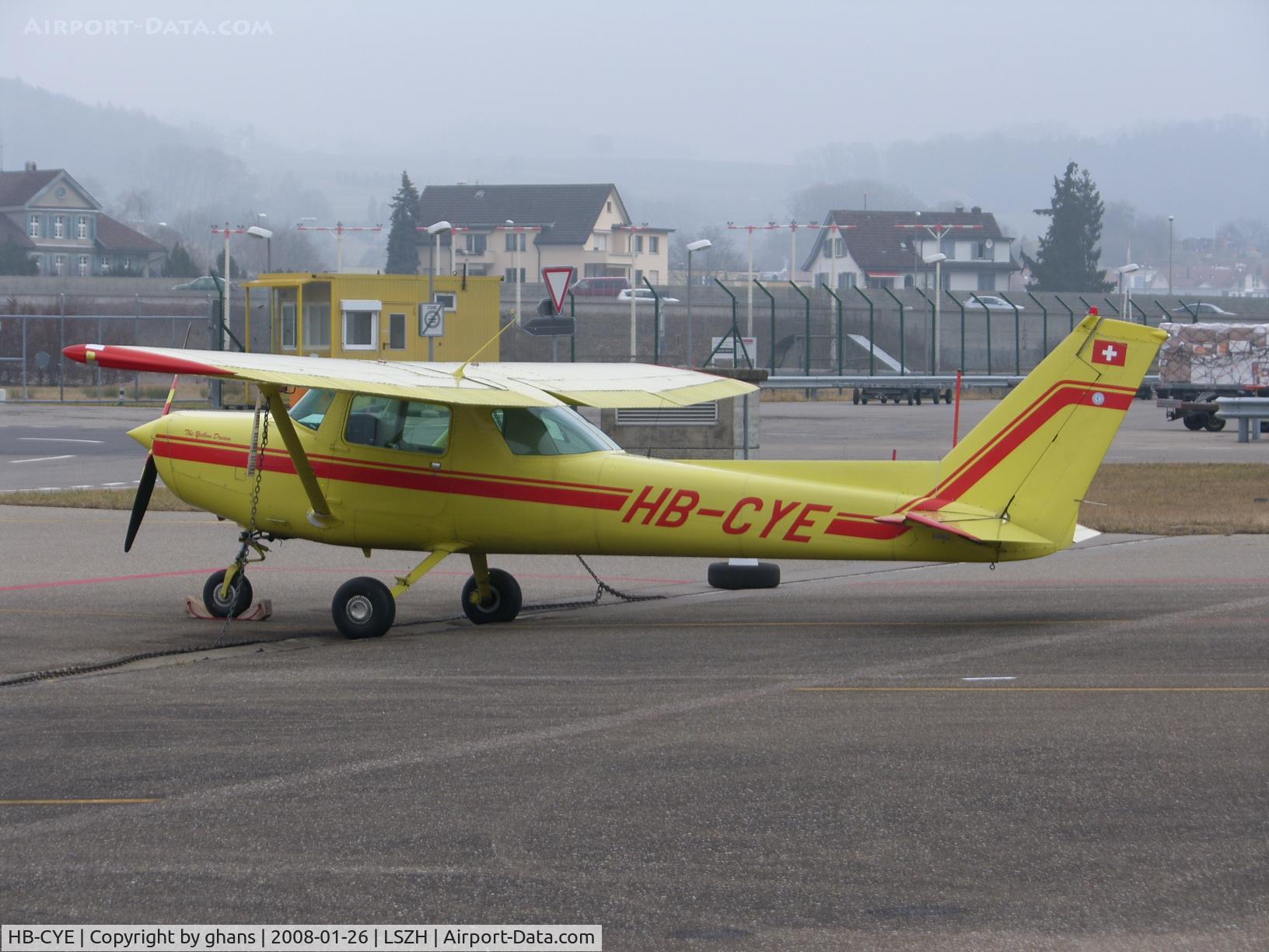 HB-CYE, 1979 Cessna 152 C/N 15284056, Nice yellow Cessna