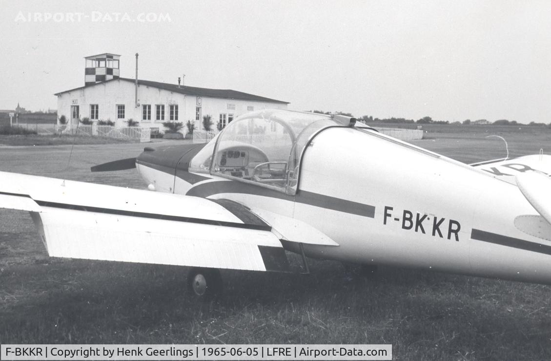 F-BKKR, Morane-Saulnier MS-880B Rallye Club C/N 173, La Baule Aerodrome , France