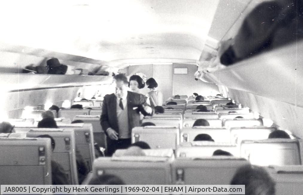 JA8005, 1960 Douglas DC-8-33 C/N 45421, Japan Air Lines , Economy class cabin , en route  TYO to HKG