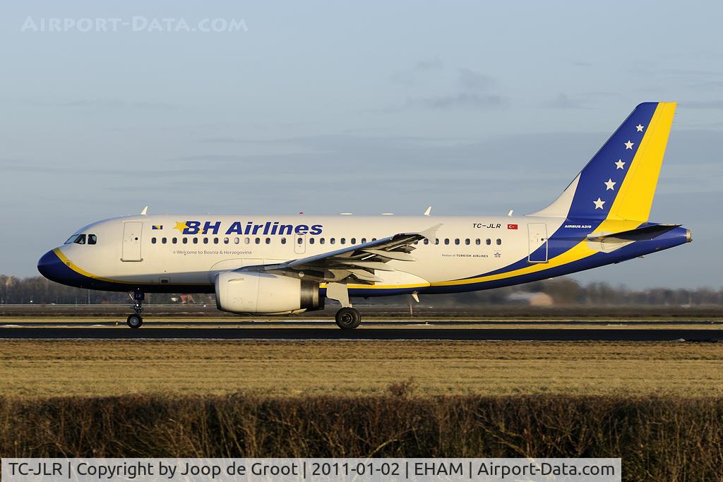 TC-JLR, 2007 Airbus A319-132 C/N 3142, last sunlight of the day.