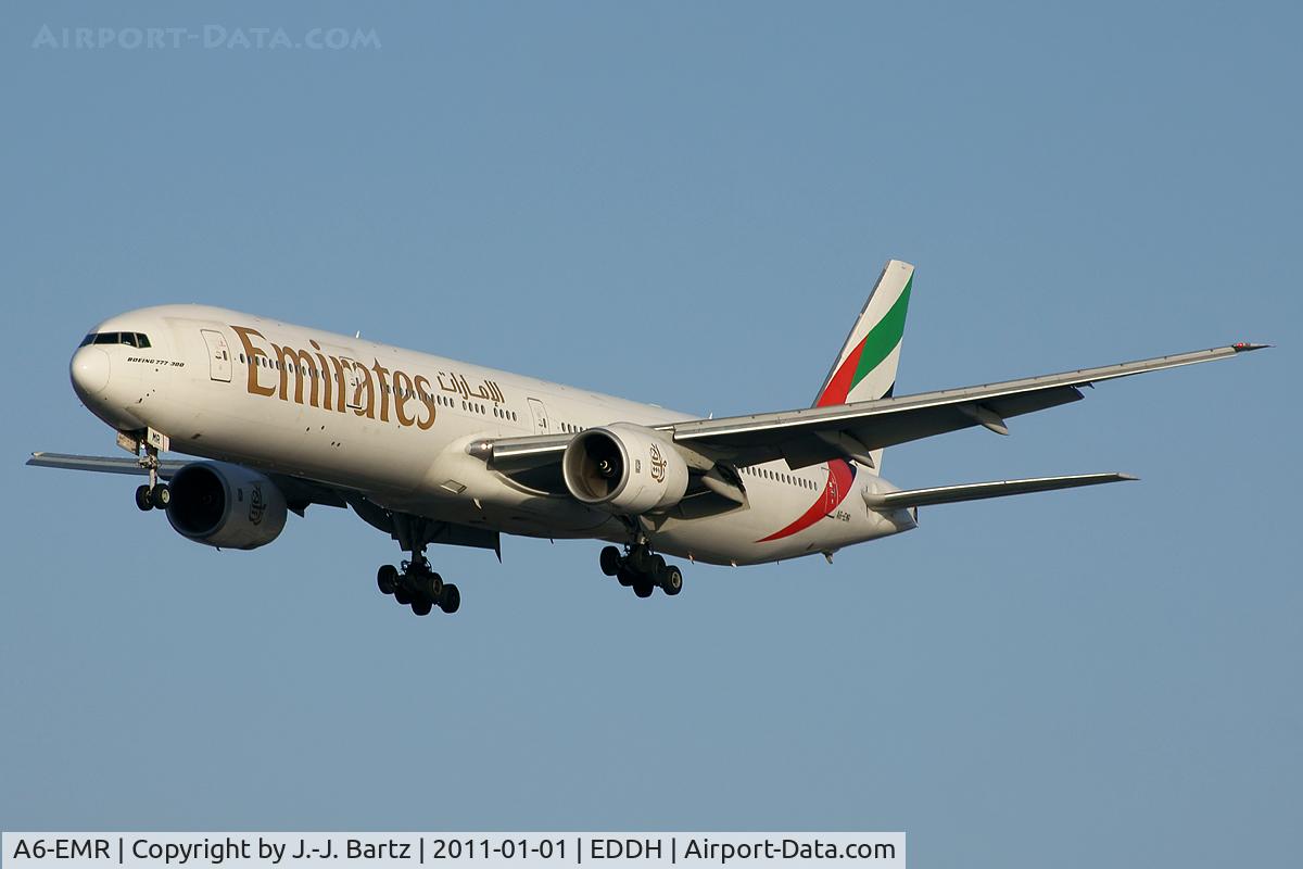 A6-EMR, 2002 Boeing 777-31H C/N 29396, DSLR-A230 (55-200 mm); www.haj-spotter.de.tf