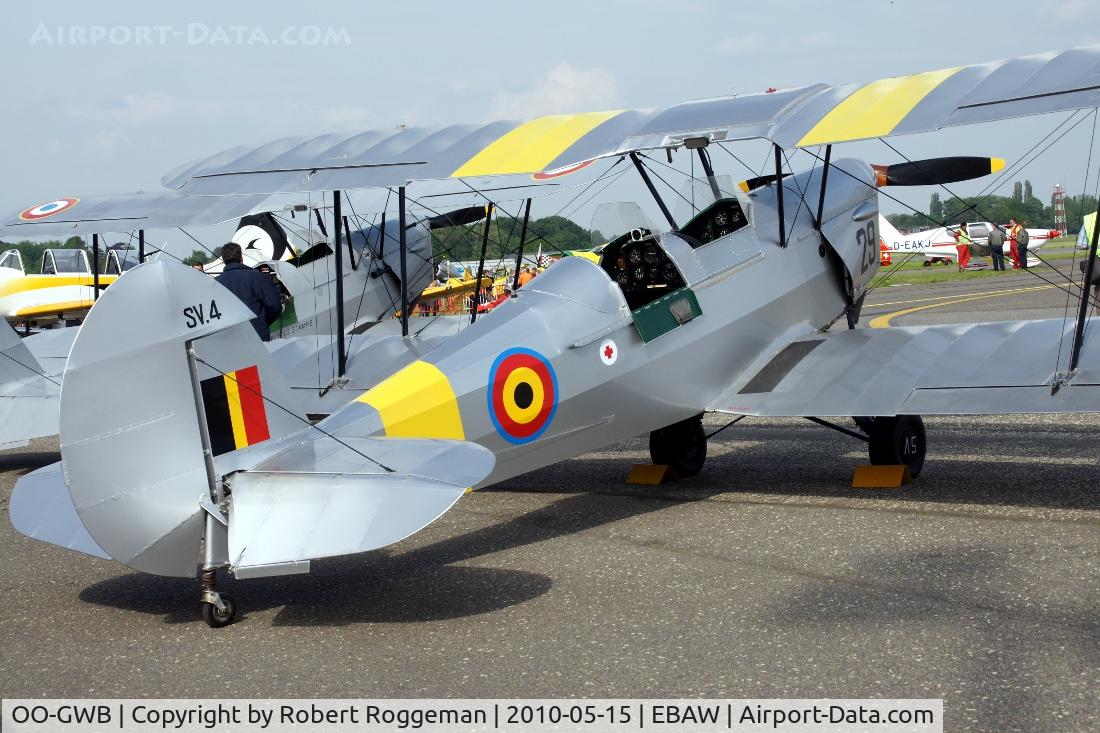 OO-GWB, 1951 Stampe-Vertongen SV-4B C/N 1171, Fly in.In early Belgian Air Force colors.FLAG ON TAIL WRONG BLACK FIRST.