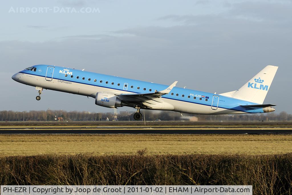 PH-EZR, 2010 Embraer 190LR (ERJ-190-100LR) C/N 19000375, take off from 01L