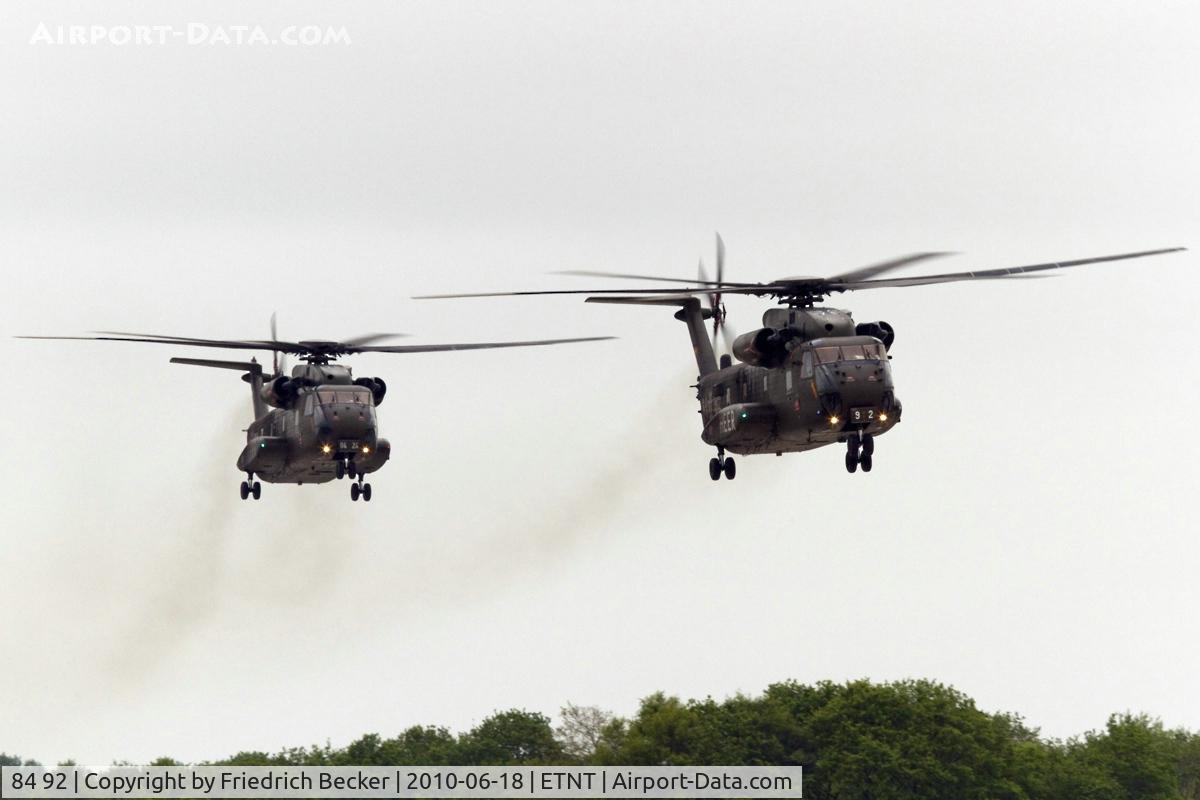 84 92, Sikorsky (VFW-Fokker) CH-53G C/N V65-090, on final