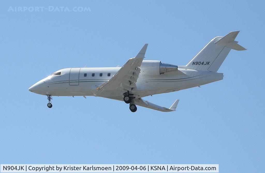 N904JK, 2005 Bombardier Challenger 604 (CL-600-2B16) C/N 5615, Landing...