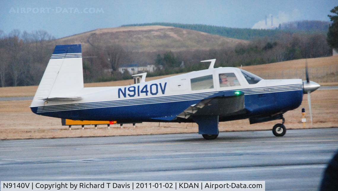 N9140V, 1969 Mooney M20E C/N 690028, 1969 Mooney M20E at Danville Regional Airport