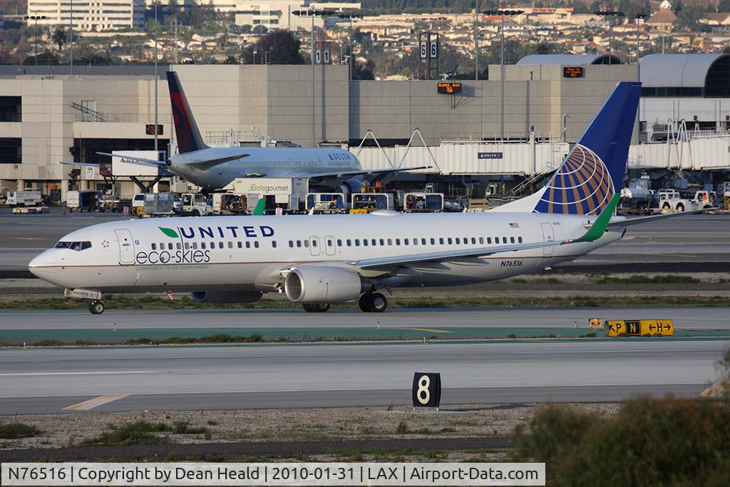 N76516, 2008 Boeing 737-824 C/N 37096, United Airlines 