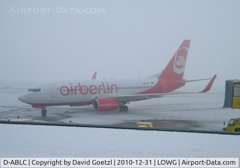 D-ABLC, 2008 Boeing 737-76J C/N 36116, Last schedule flight of the year to Berlin. I love this weather! ;-)