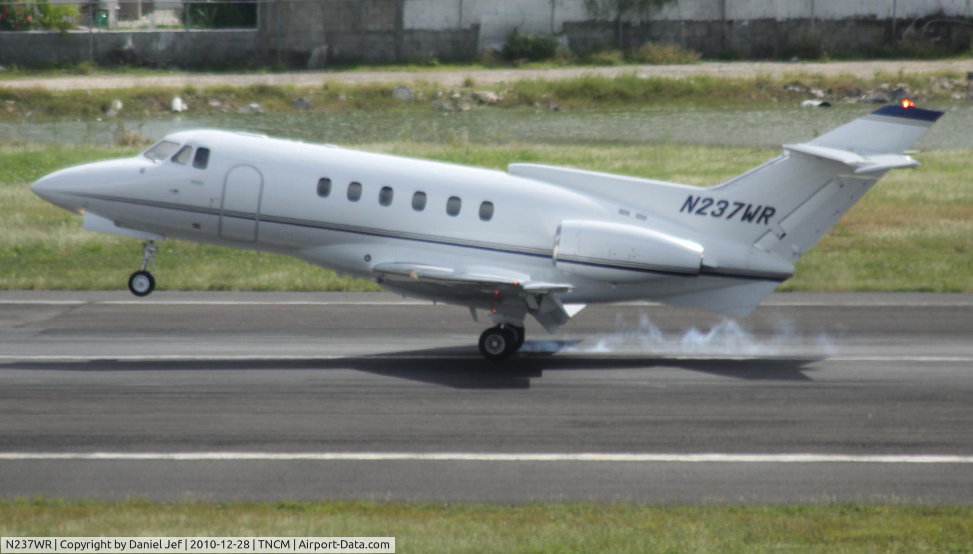 N237WR, 1979 British Aerospace HS 125-700A C/N 257072/NA0252, N237WR landing at TNCM