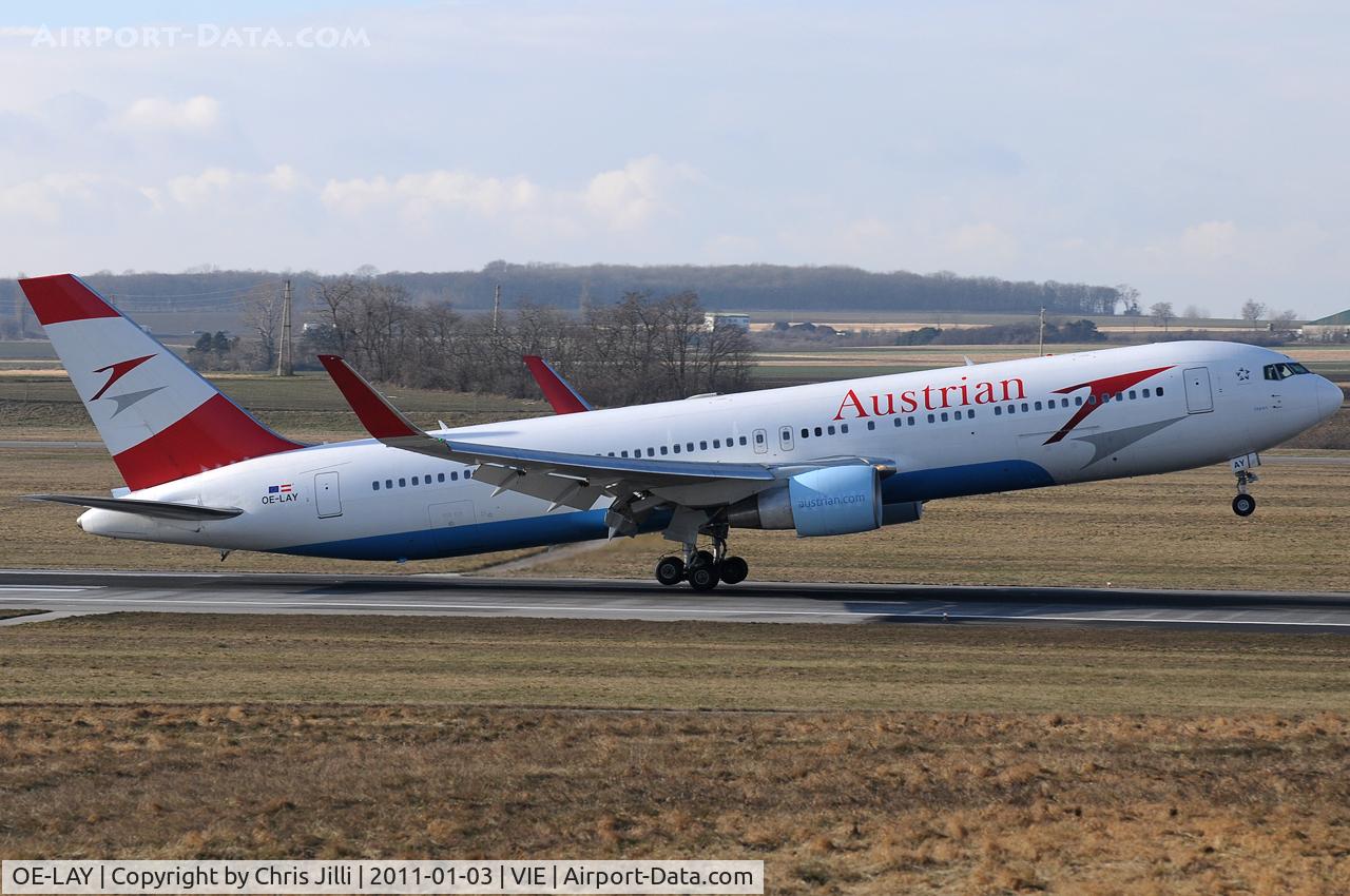 OE-LAY, 1998 Boeing 767-3Z9/ER C/N 29867, AUA