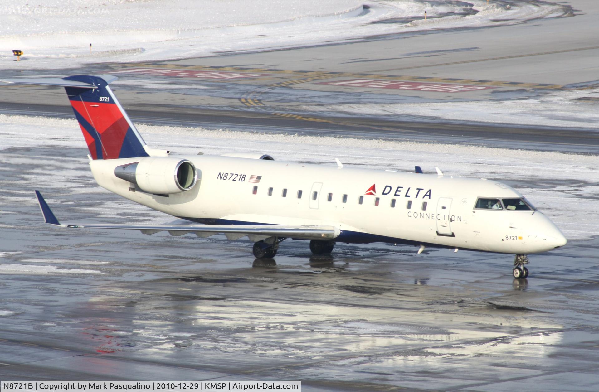 N8721B, 2002 Canadair CRJ-440 (CL-600-2B19) Regional Jet C/N 7721, CL-600-2B19