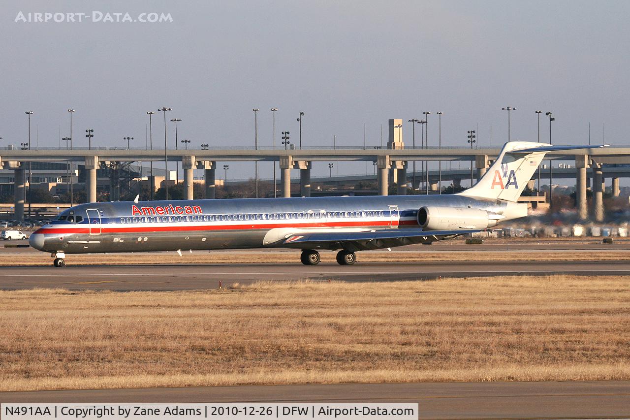 N491AA, 1989 McDonnell Douglas MD-82 (DC-9-82) C/N 49684, American Airlines at DFW Airport
