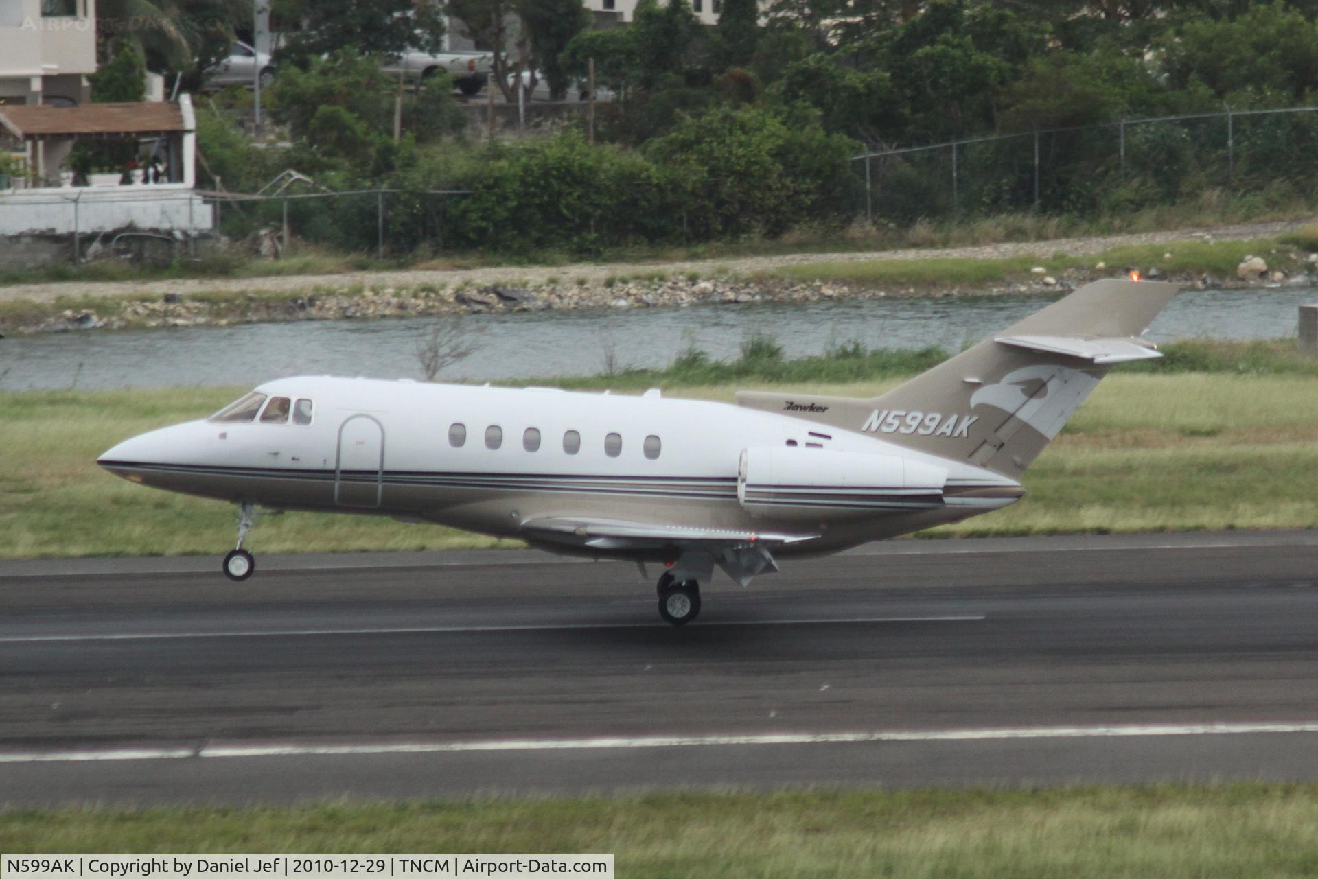 N599AK, 2003 Raytheon Hawker 800XP C/N 258630, N599AK Landing at TNCM