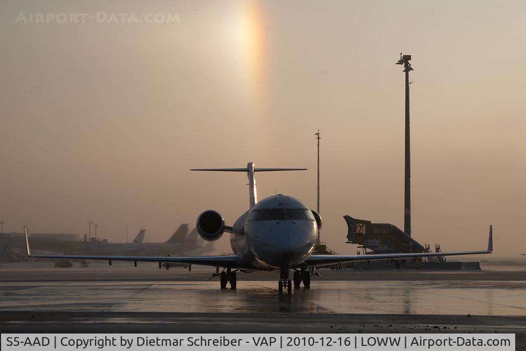 S5-AAD, 1997 Canadair CRJ-200LR (CL-600-2B19) C/N 7166, Adria Airways Regionaljet