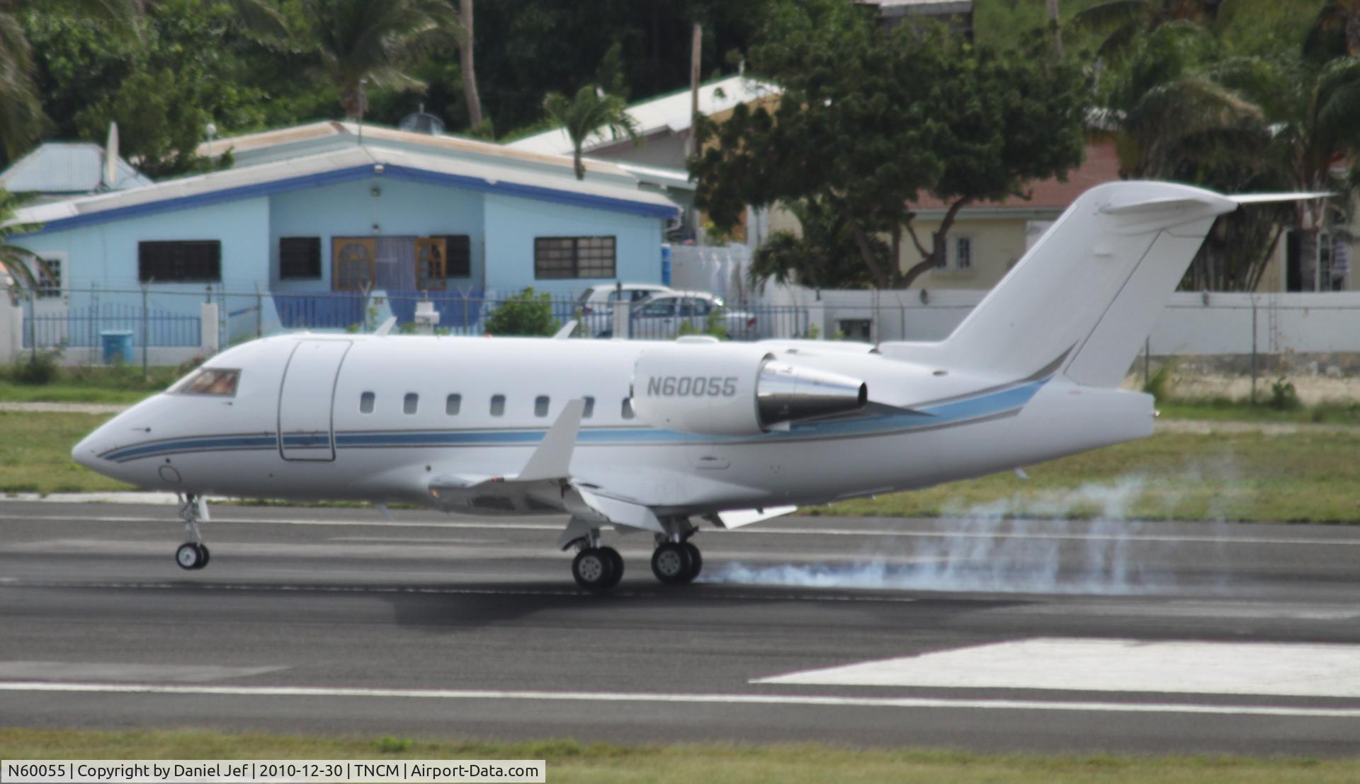 N60055, 1999 Bombardier Challenger 604 (CL-600-2B16) C/N 5400, N60055 landing at TNCM