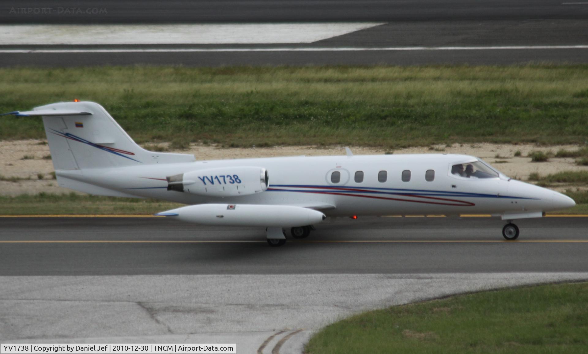 YV1738, Learjet 35A C/N 35A-unknown, YV1738 Taxing for take off at TNCM