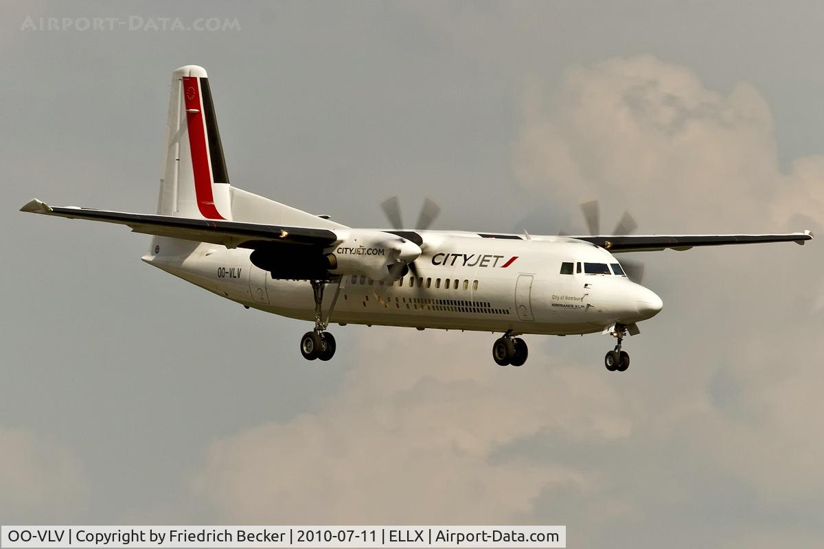 OO-VLV, 1989 Fokker 50 C/N 20160, on final
