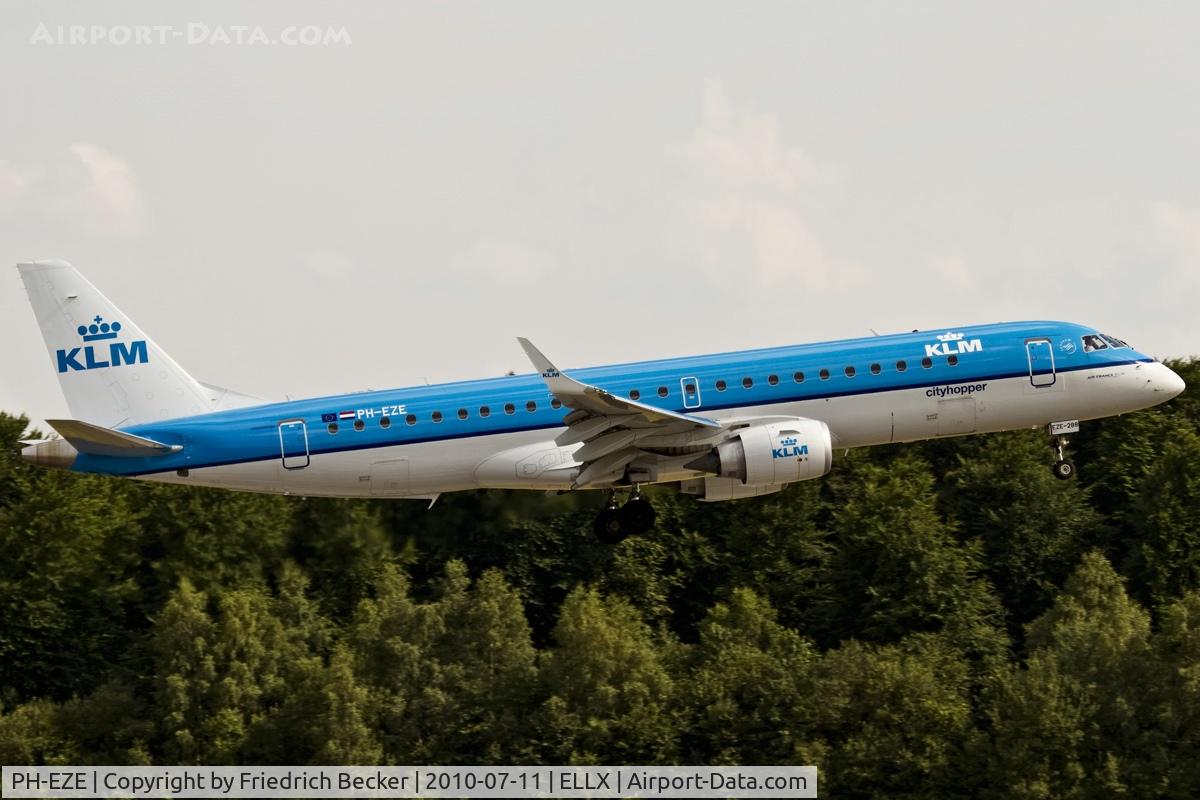 PH-EZE, 2009 Embraer 190LR (ERJ-190-100LR) C/N 19000288, on final