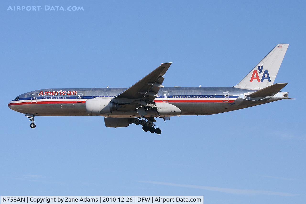 N758AN, 2001 Boeing 777-223 C/N 32637, American Airlines at DFW Airport