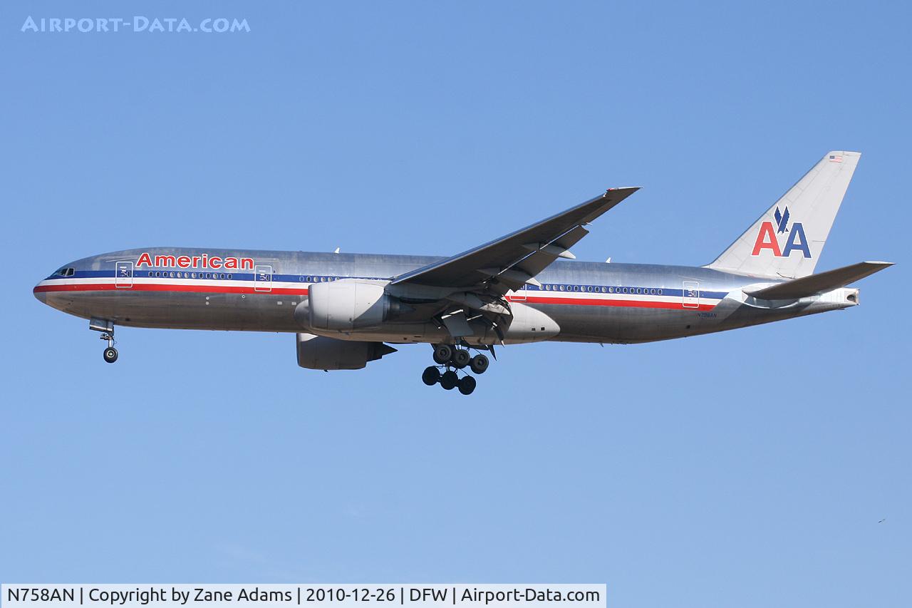 N758AN, 2001 Boeing 777-223 C/N 32637, American Airlines at DFW Airport