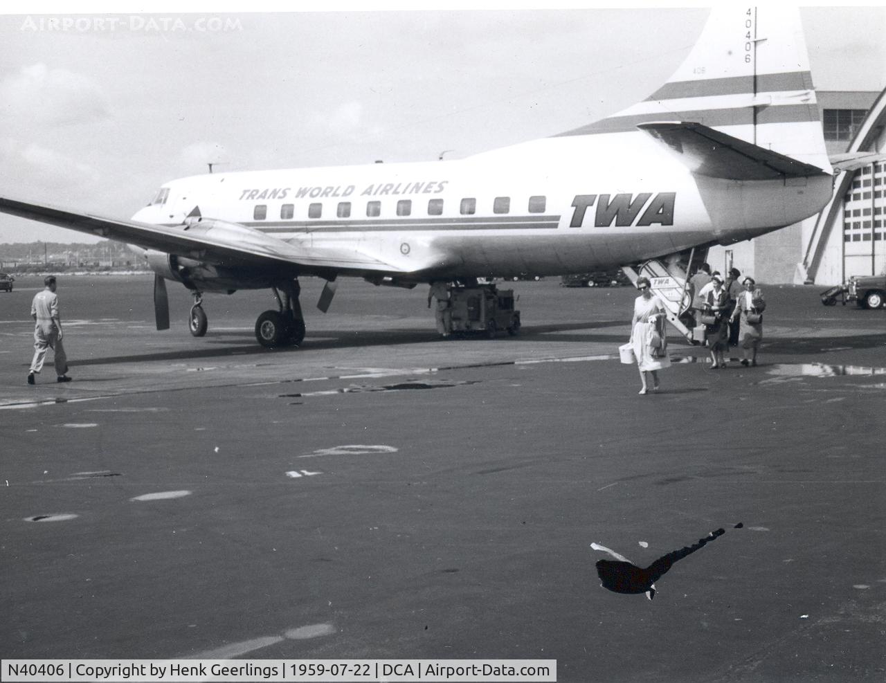 N40406, 1951 Martin 404 C/N 14106, TWA , Martin 4-0-4 at Washington DC , 1959