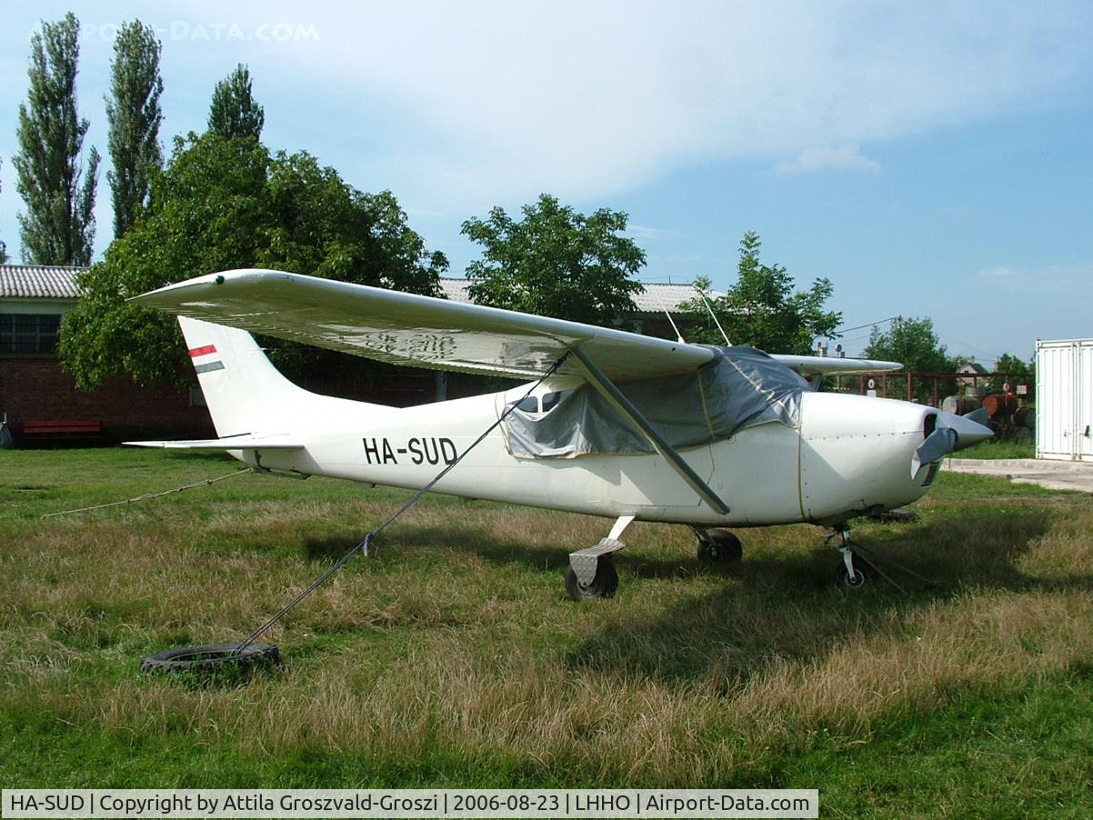 HA-SUD, 1960 Cessna 182C Skylane Skylane C/N 52912, Hajduszoboszlo Airport - Hungary