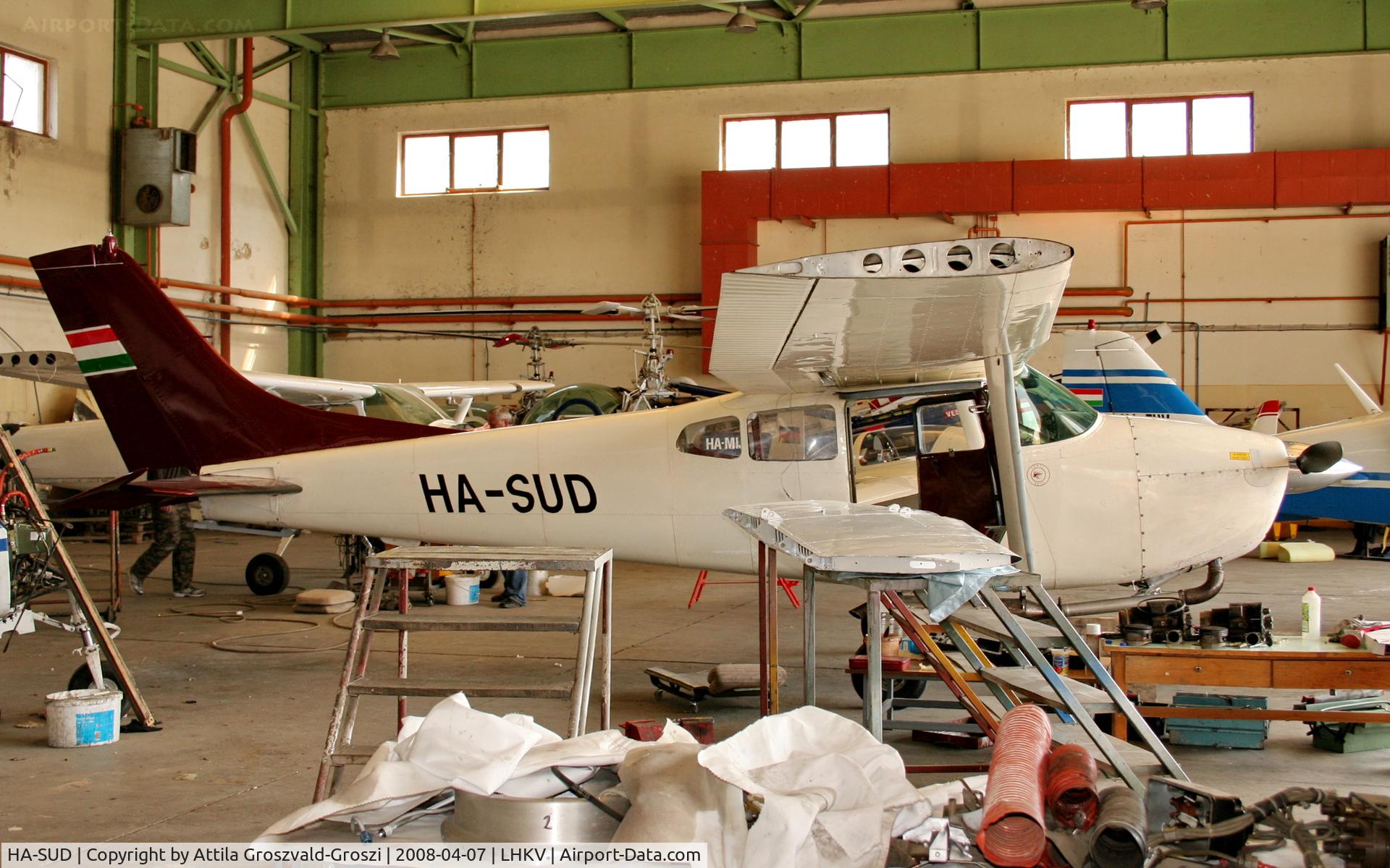 HA-SUD, 1960 Cessna 182C Skylane Skylane C/N 52912, Kaposujlak Airport - Hungary. New painting