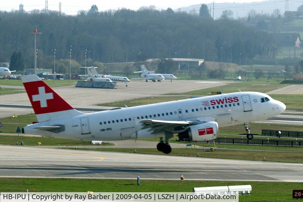HB-IPU, 1997 Airbus A319-112 C/N 713, Airbus A319-112 [0713] Swiss International Air Lines Zurich~HB 05/04/2009