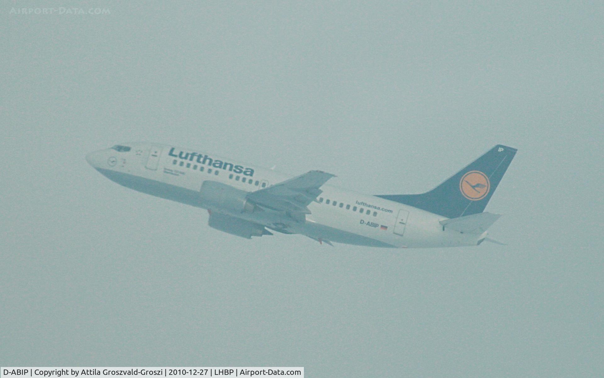 D-ABIP, 1991 Boeing 737-530 C/N 24940, Budapest Ferihegy I. - Take-off in fog