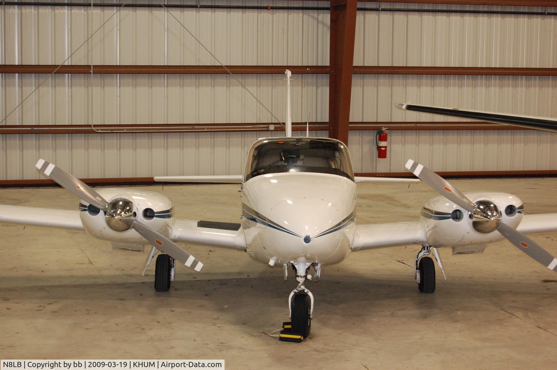 N8LB, 1969 Piper PA-30 Twin Comanche C/N 30-1788, just detailed