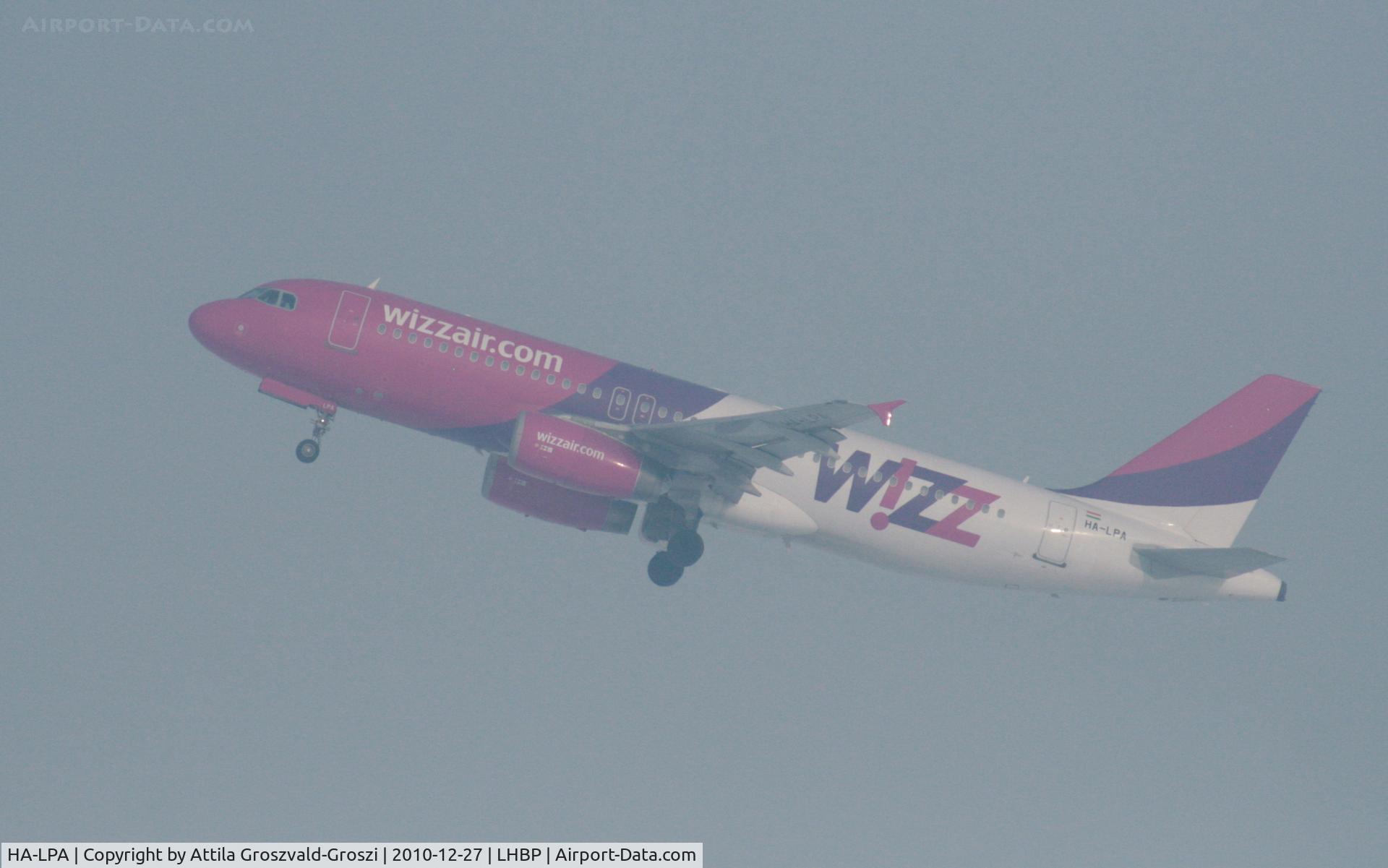 HA-LPA, 1998 Airbus A320-233 C/N 839, Budapest Ferihegy I. Airport - Take-off in fog