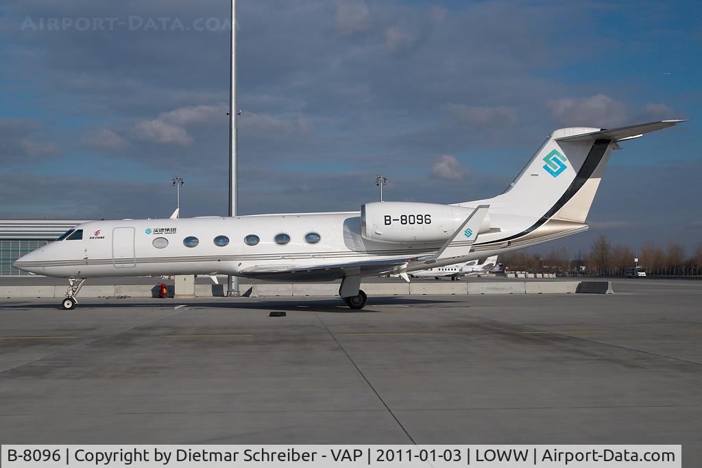 B-8096, 2009 Gulfstream Aerospace GIV-X (G450) C/N 4178, Air China Gulfstream 4