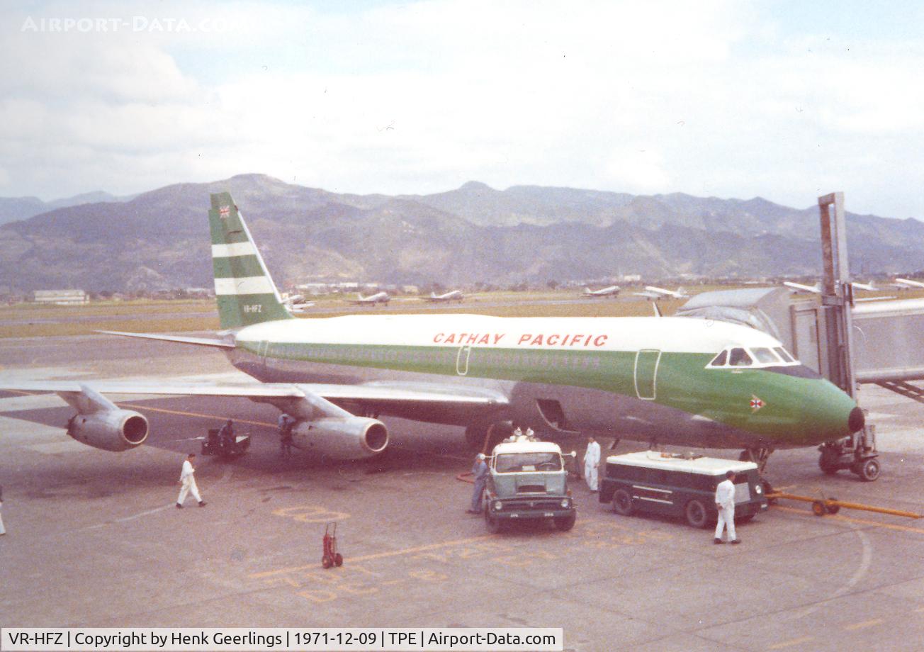 VR-HFZ, Convair 880-22M-21 C/N 22-00-53, Cathay CV 880 at TPE , Dec '71
