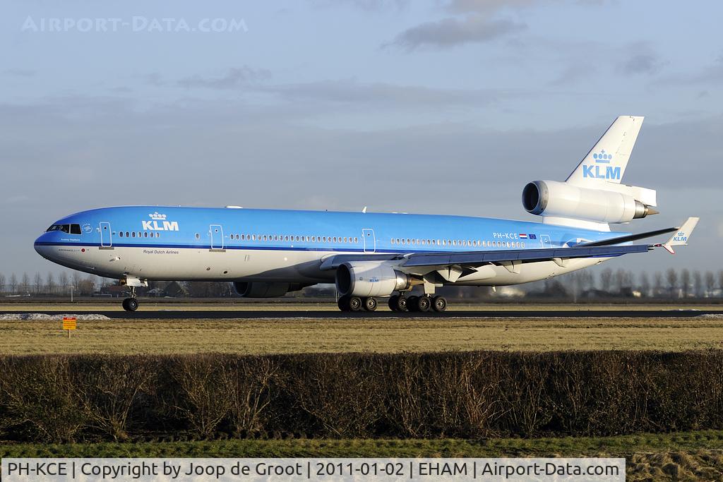 PH-KCE, 1994 McDonnell Douglas MD-11 C/N 48559, departue Rwy 01L