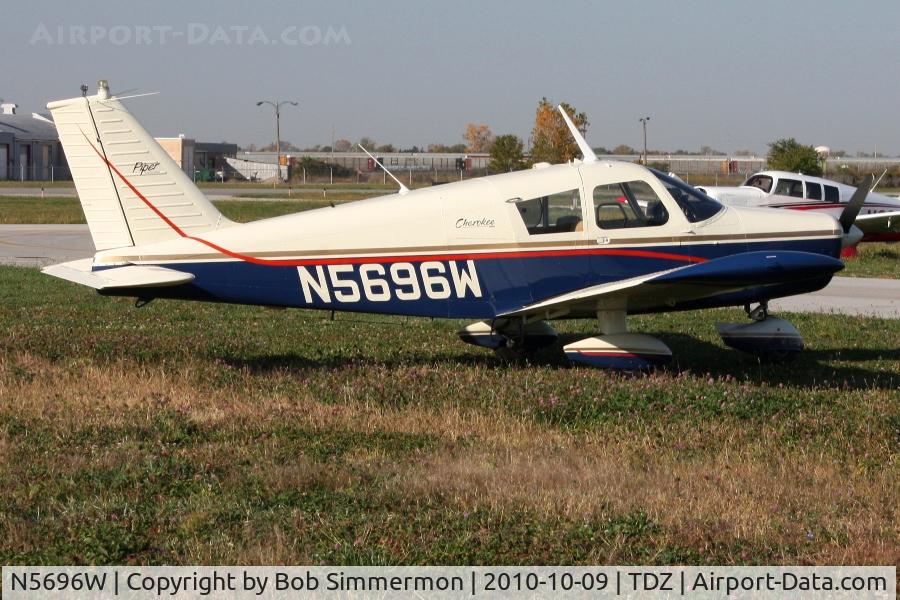 N5696W, 1963 Piper PA-28-150 Cherokee C/N 28-1072, EAA breakfast fly-in at Toledo, Ohio