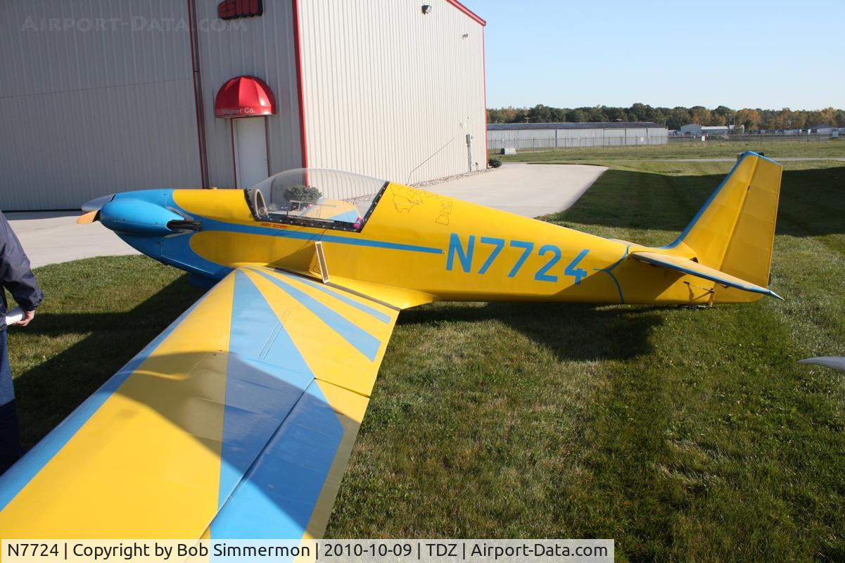 N7724, 1968 Sportavia-Putzer Fournier RF-4D C/N 4114, EAA breakfast fly-in at Toledo, Ohio