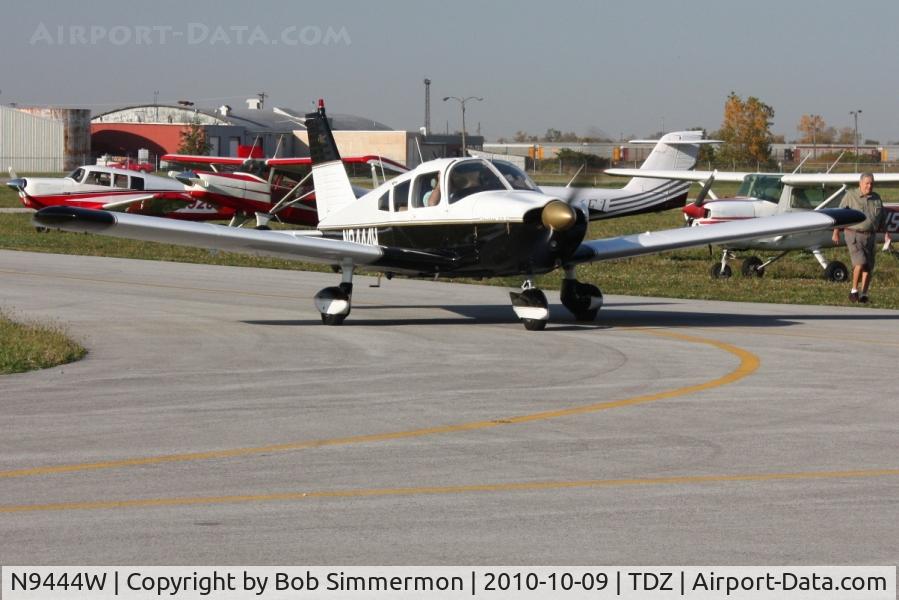 N9444W, 1969 Piper PA-28-235 Cherokee C/N 28-11163, Arriving at the EAA breakfast fly-in at Toledo, Ohio