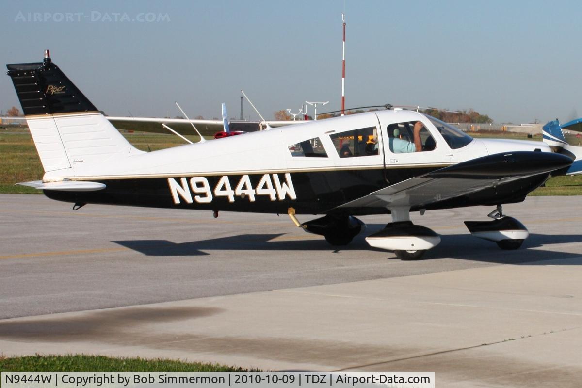 N9444W, 1969 Piper PA-28-235 Cherokee C/N 28-11163, Arriving at the EAA breakfast fly-in at Toledo, Ohio