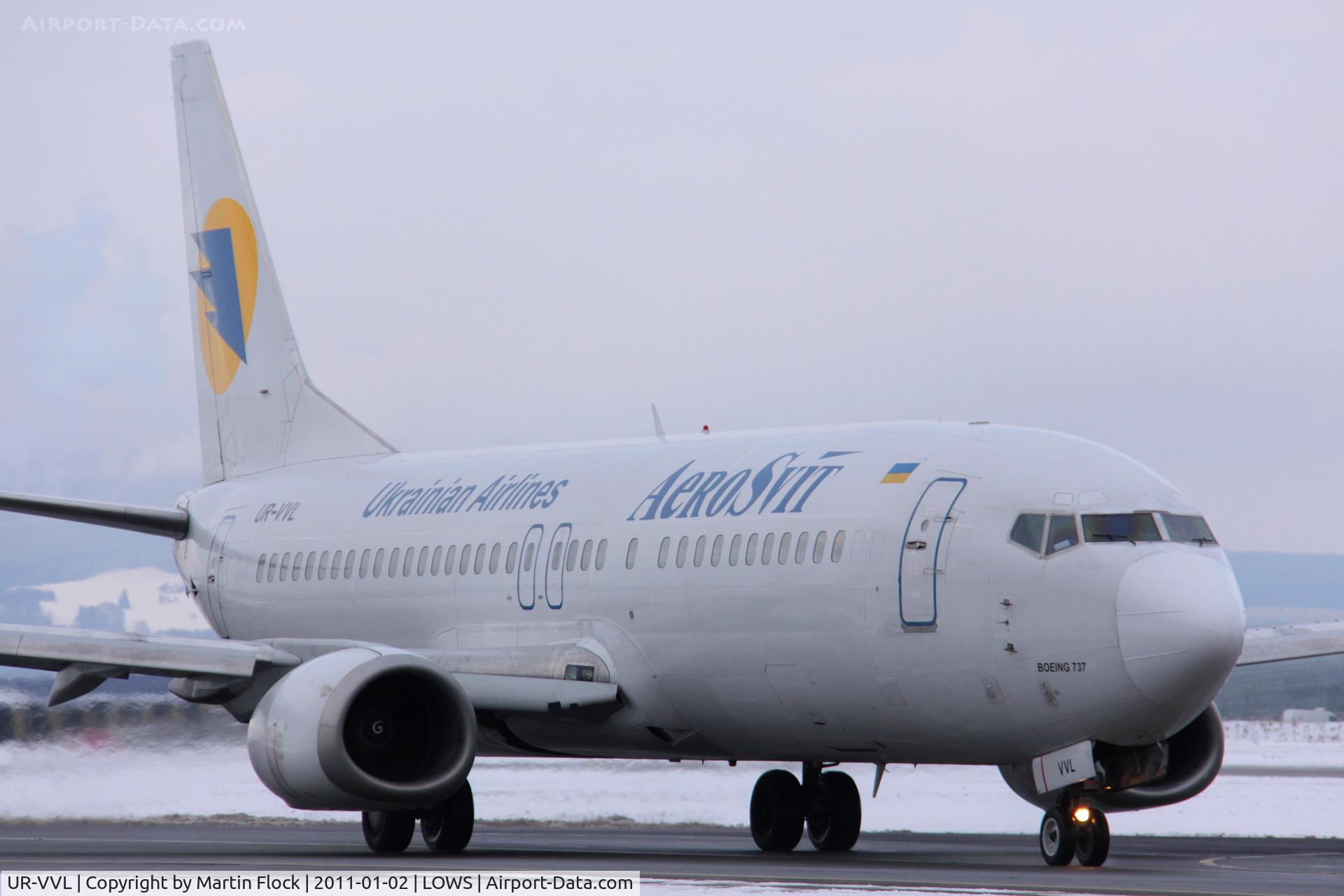 UR-VVL, Boeing 737-448 C/N 25052/2036, .