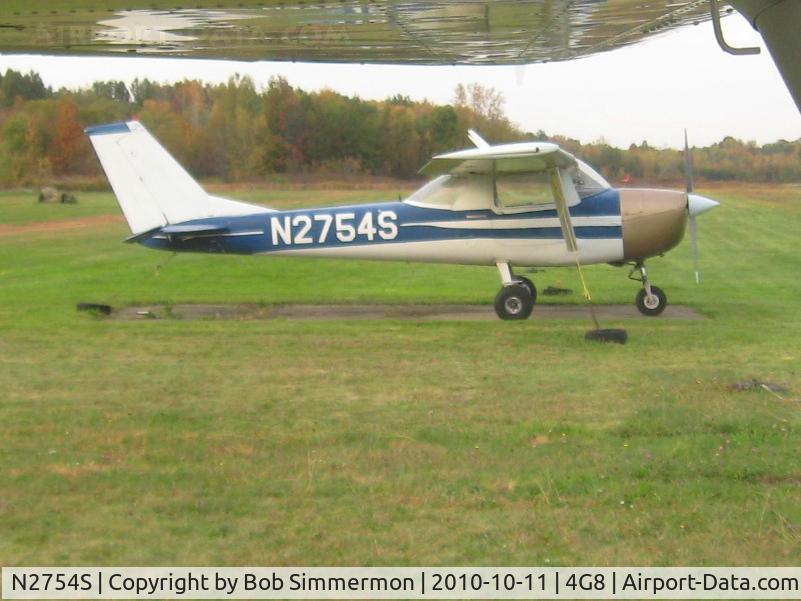 N2754S, 1967 Cessna 150G C/N 15066654, Tied down at Columbia Station, Ohio