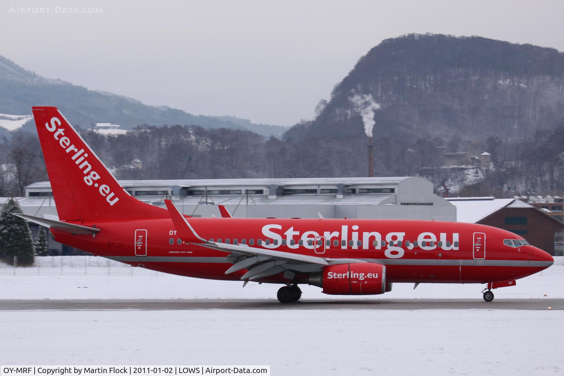 OY-MRF, 1999 Boeing 737-7L9 C/N 28009, .